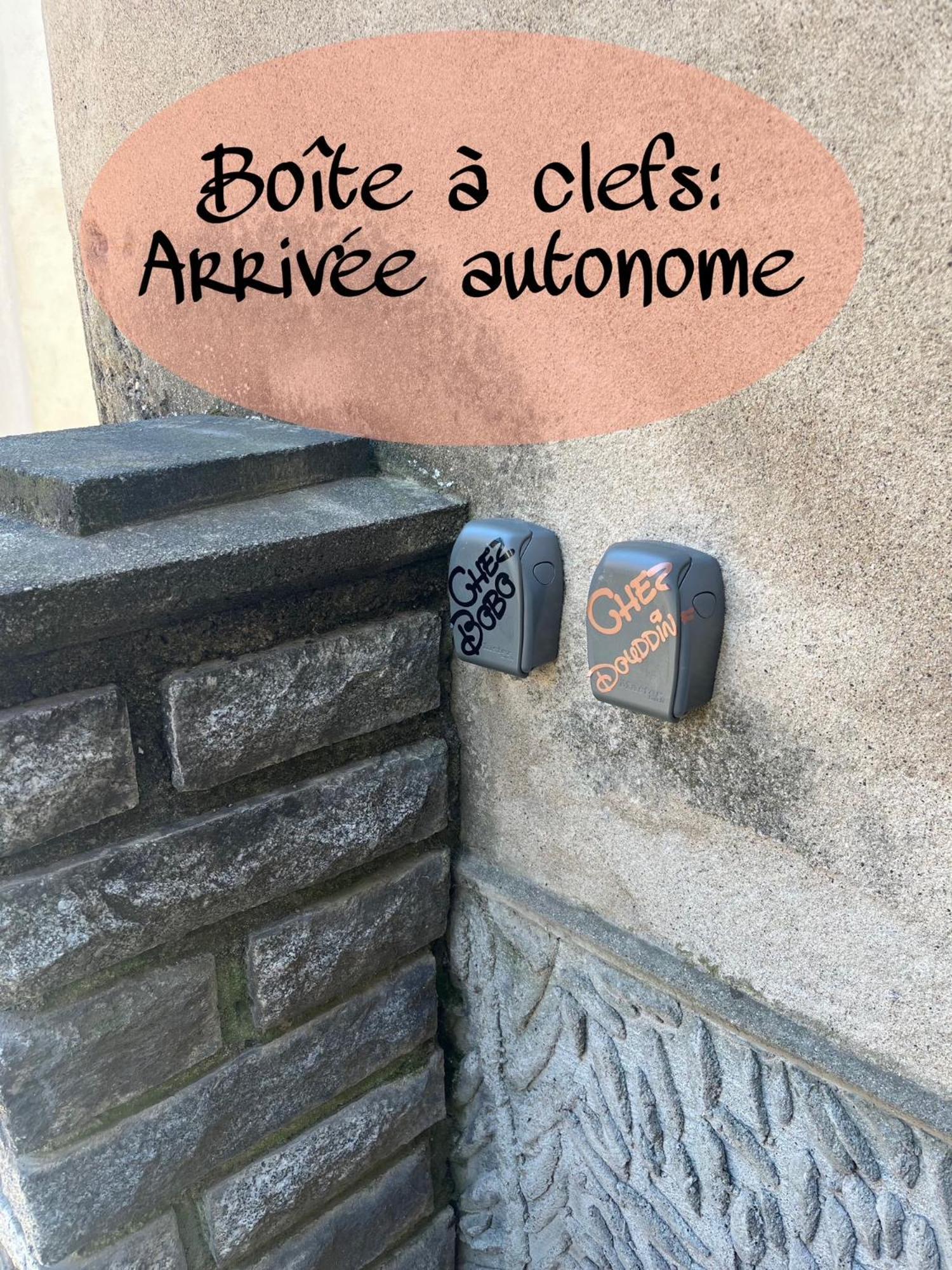 Appartamento Chez Bobo Pont-du-Château Esterno foto